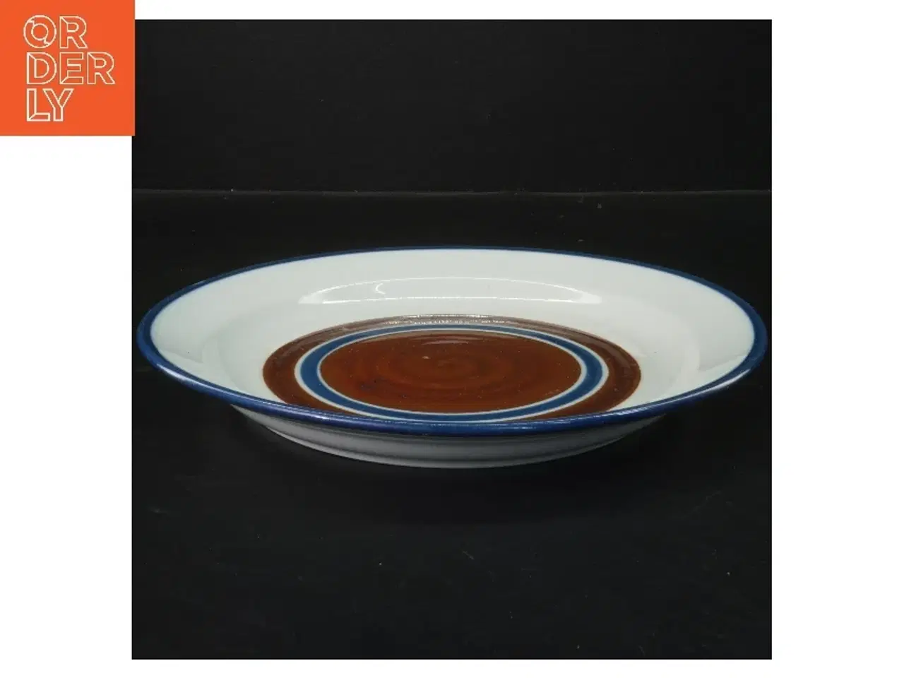 Billede 2 - Tallerken med blå kant fra Arabia Finland (str. Ø 26,5 cm)