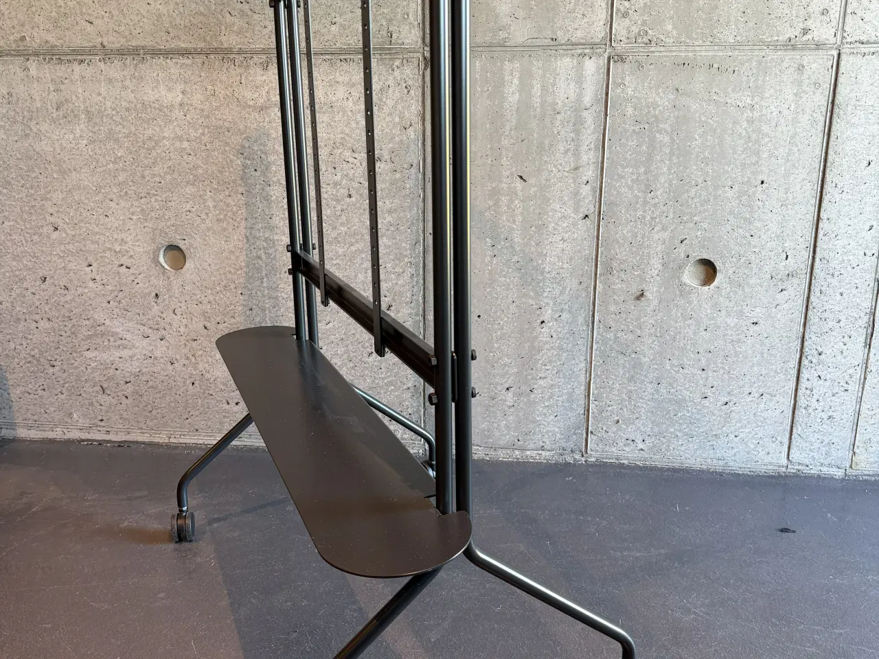 Billede 1 - TV bord Pedestal