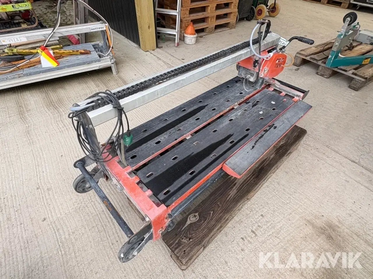 Billede 3 - Fliseskærer på bord Gölz TS250