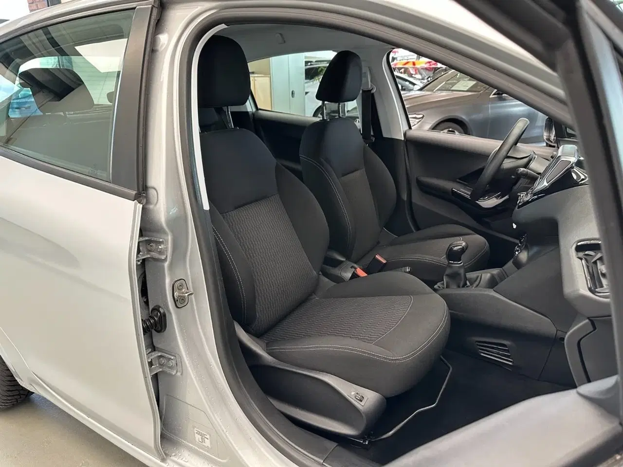 Billede 10 - Peugeot 208 1,2 VTi 82 Active