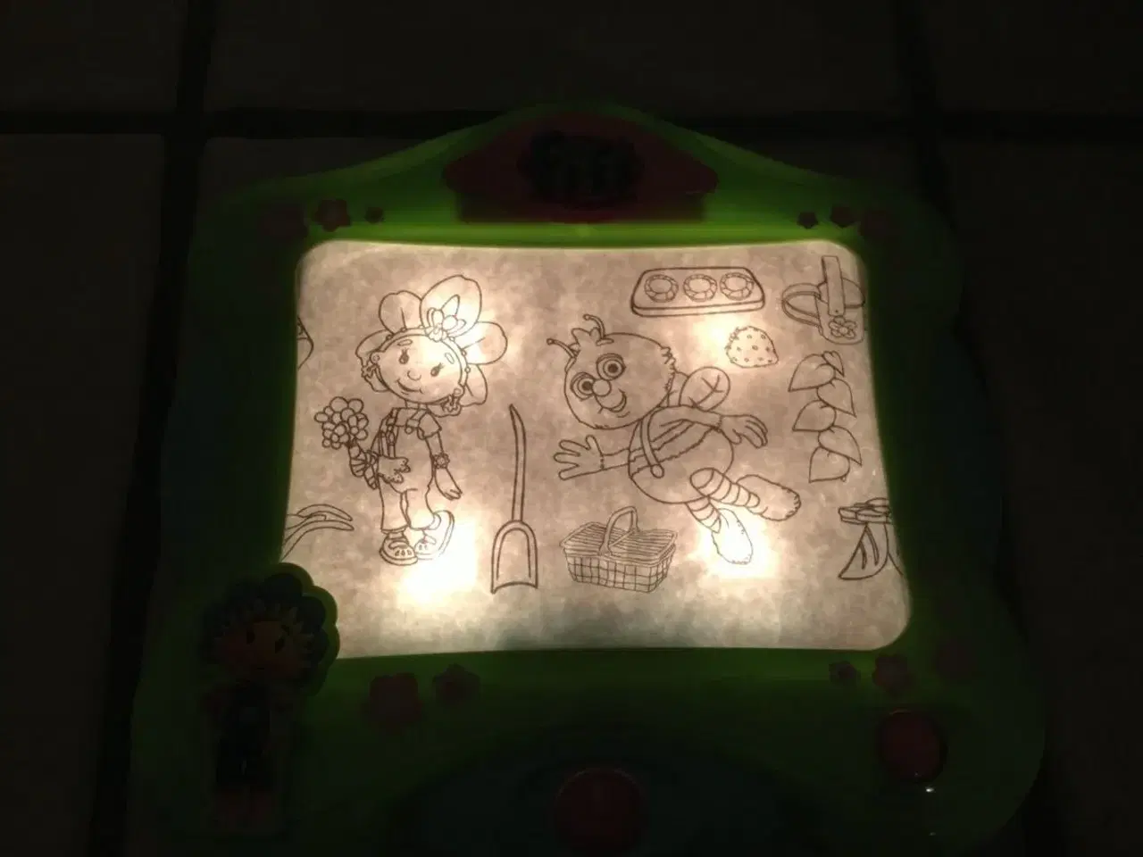 Billede 2 - Fifi Blomsterbarn tegnetavle med lys