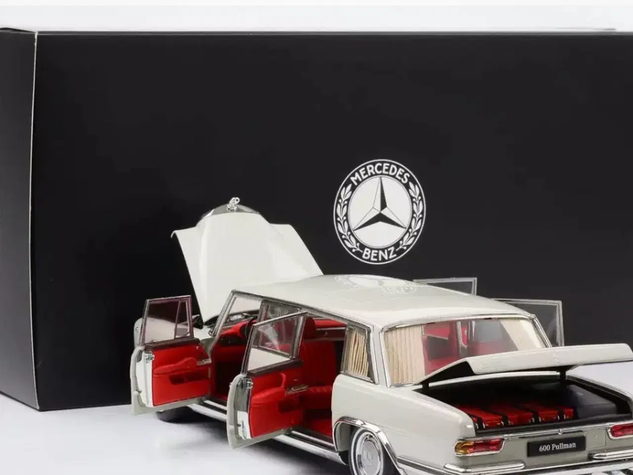 Billede 3 - 1:18 Mercedes 600 Pullmann w100