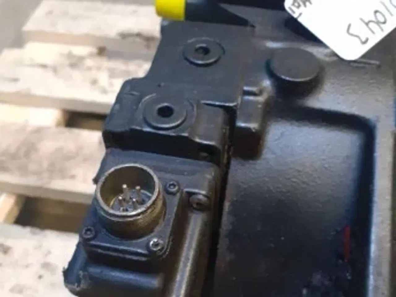 Billede 6 - Case Mammoth 8790 Hydrostatpumpe 03001043