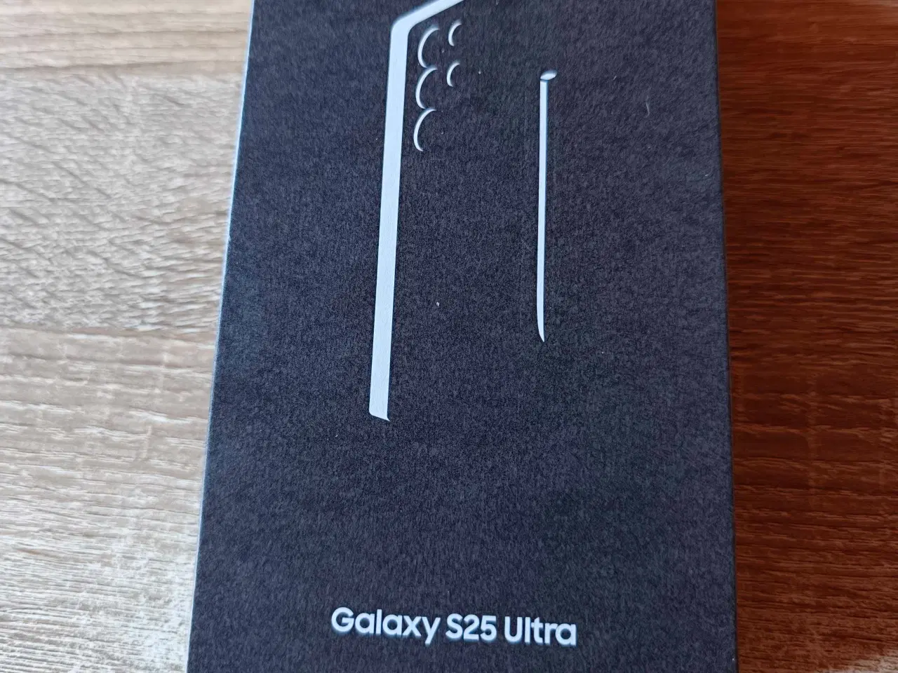 Billede 1 - Velholdt Galaxy s25 Ultra 