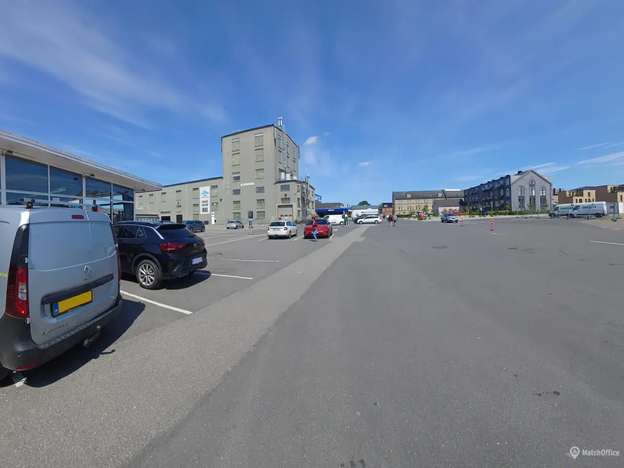 Billede 1 - Parkeringsabonnement - Roersvej 33. 5000 Odense