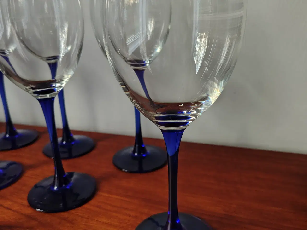 Billede 4 - Flotte Franske Luminarc rødvinsglas