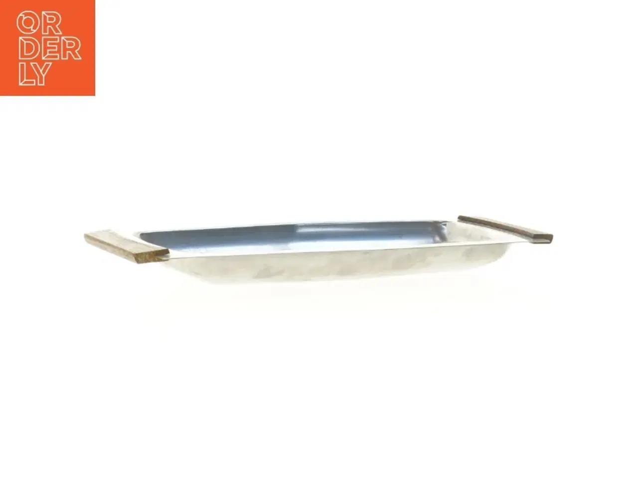 Billede 2 - Vintage metal fad med trædetaljer (str. 32 x 12,5 x 2,5 cm)