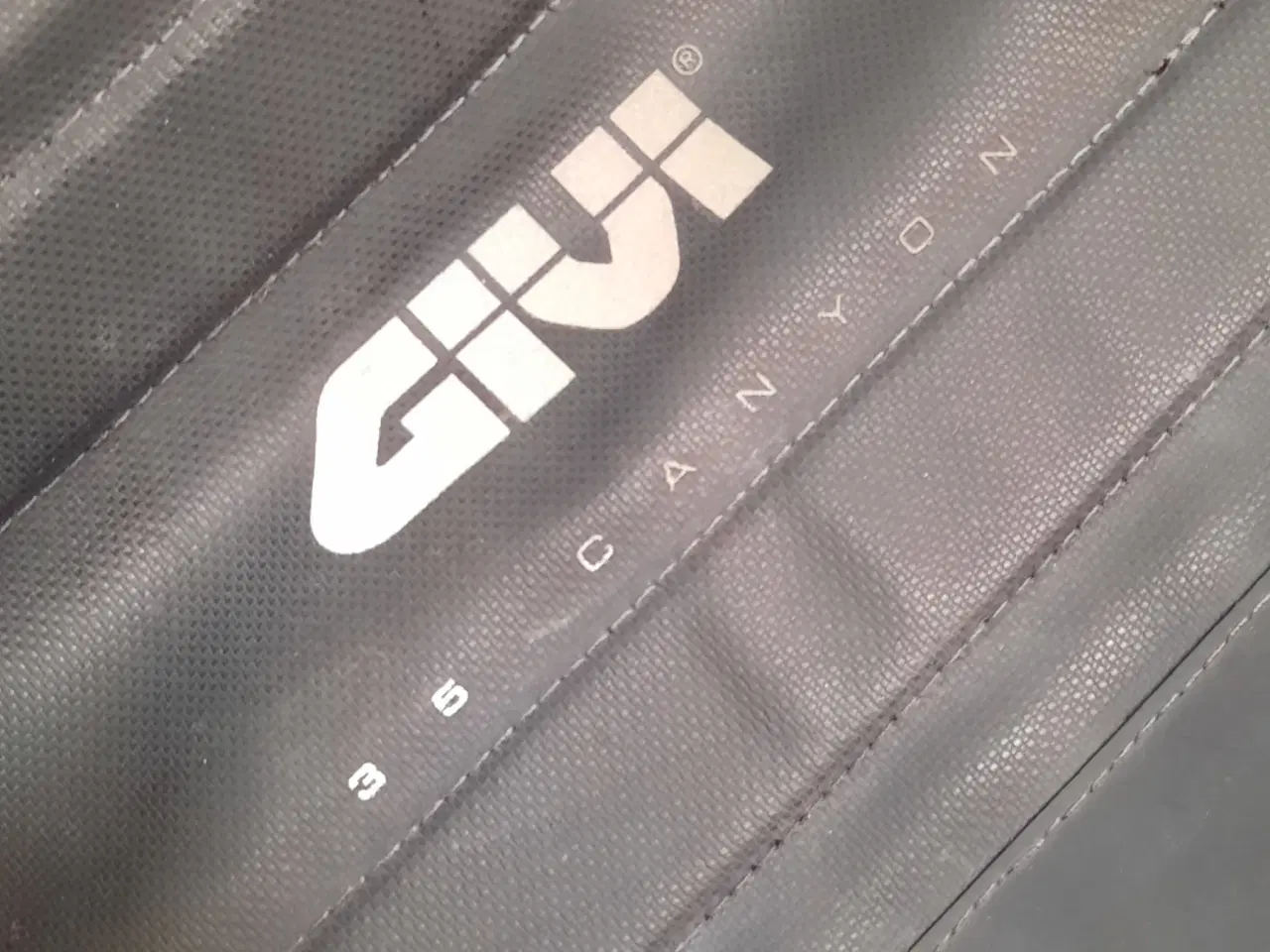 Billede 4 - GIVI Sidetaskesæt SB 35L X 2 Vandtæt 