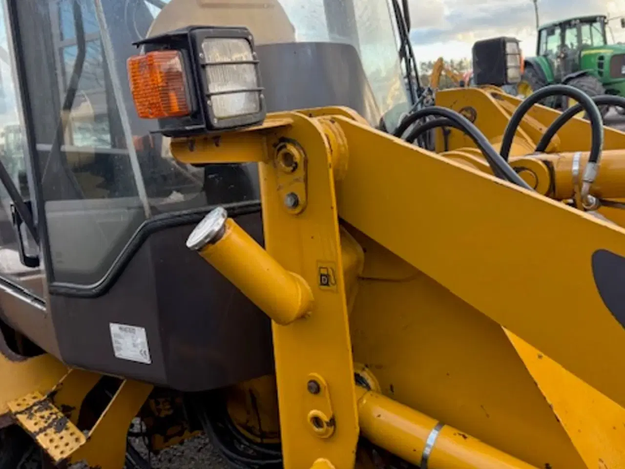 Billede 10 - Hydrema Wl 550C HYDRAULISK SKIFT, SKOVL OG GAFLER