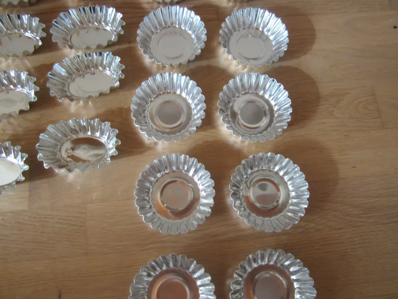 Billede 4 - Fine runde og ovale tærteforme 10 runde koster
