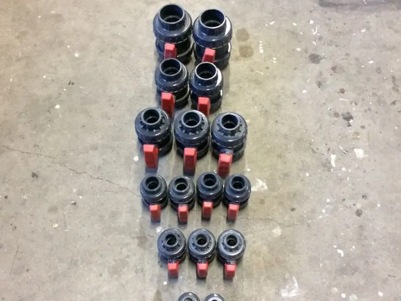 Billede 1 - PVC lim kuglehaner