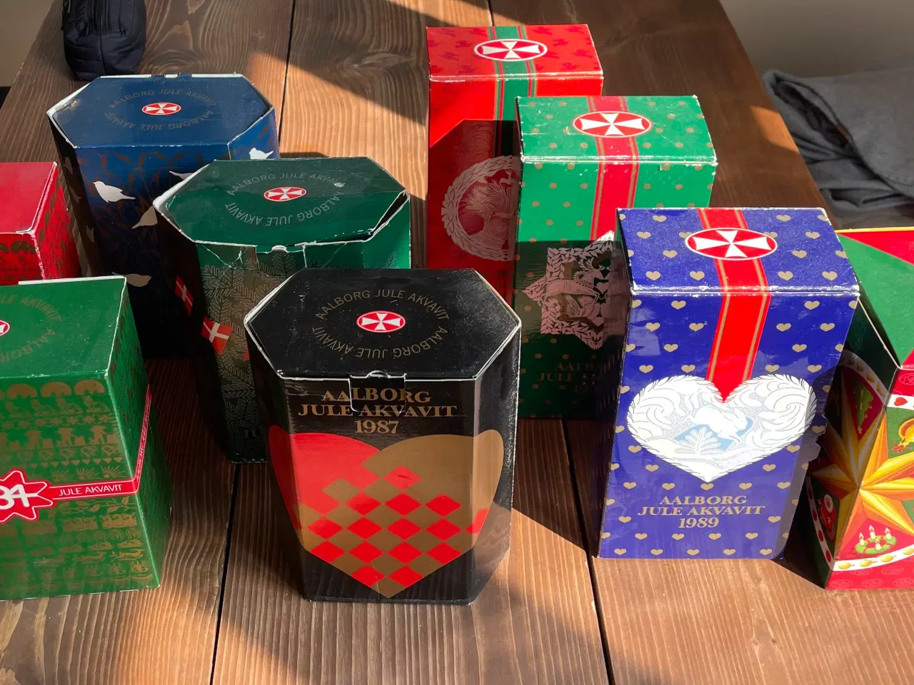 Billede 1 - 9 Aalborg juleakvavit 