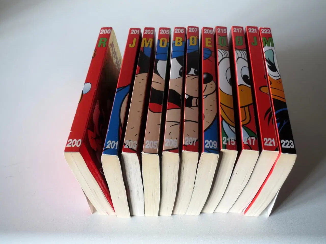 Billede 4 - 64 Disney Jumbobøger mv til salg