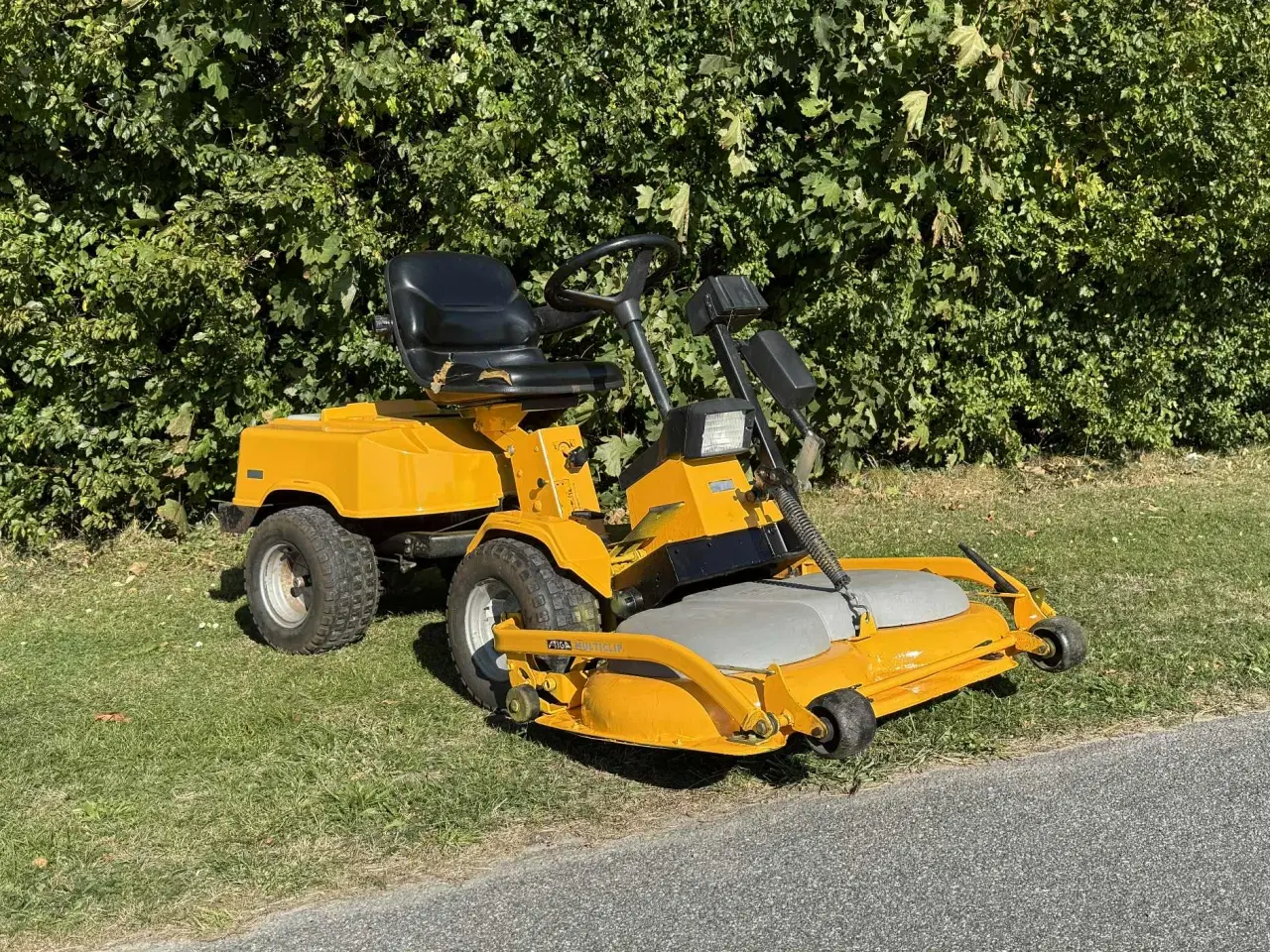 Billede 1 - STIGA Park 16 hk 2 cyl fod Hydrostat frontklipper