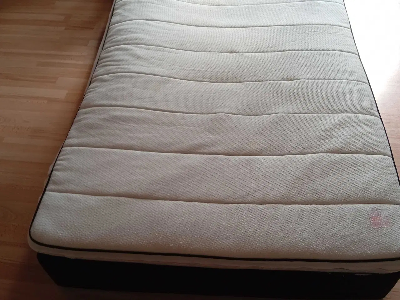 Billede 2 - Springmadras med topmadras 90x200 cm