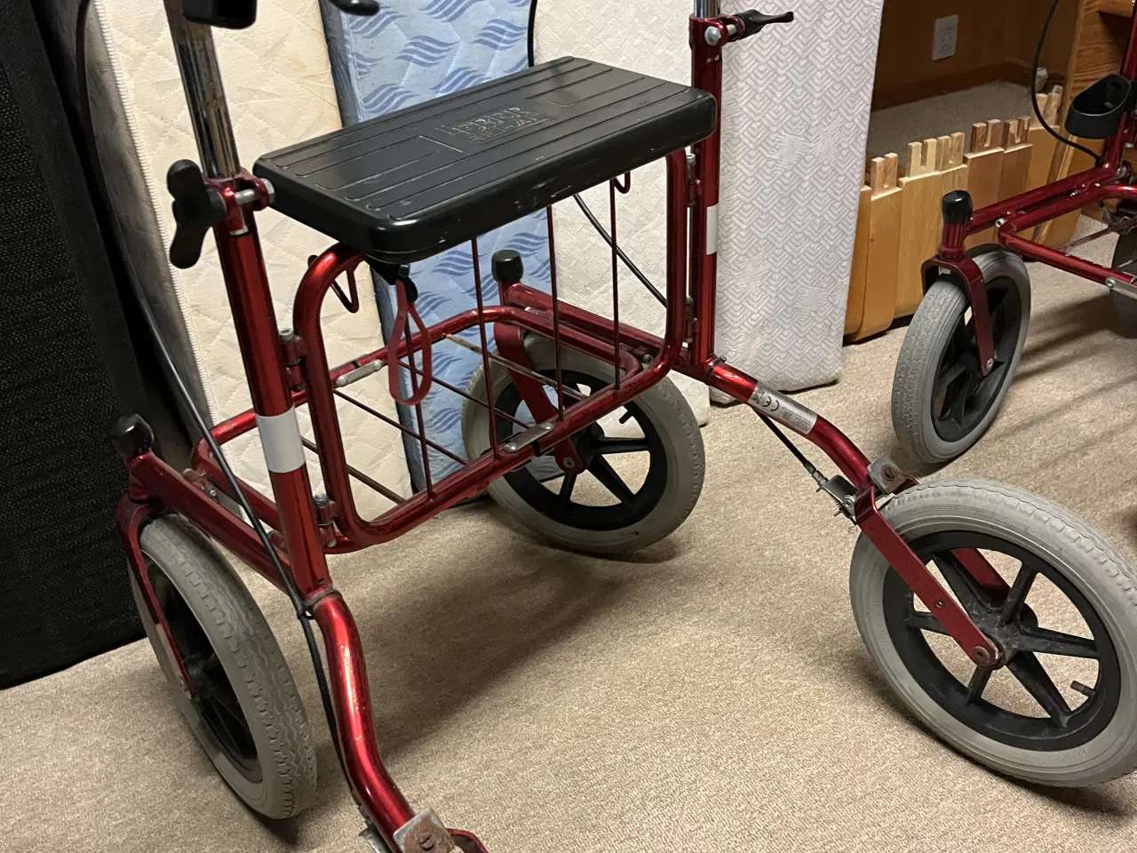 Billede 3 - Rollator med luftgummihjul