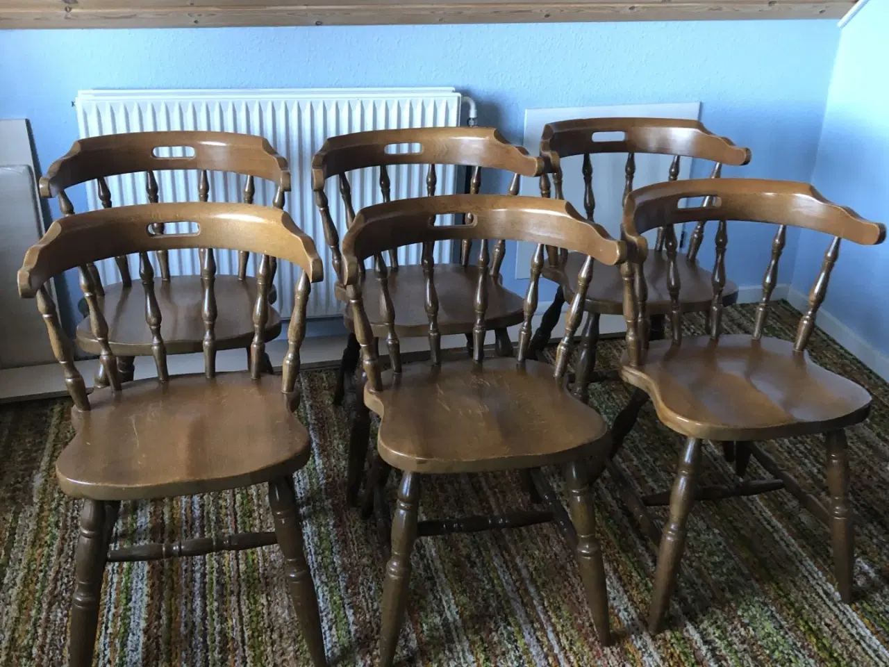 Billede 4 -  6 krostole og rund bord med plade