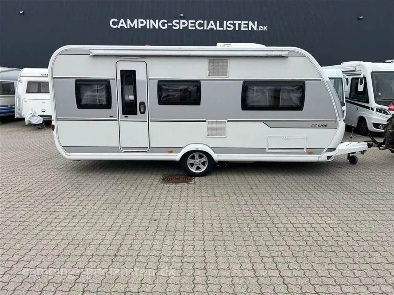 Billede 1 - 2021 - Hobby De Luxe 495 UL DK line   2021 Hobby 495 UL De Luxe DK LINE - se den nu hos Camping-Specialisten.dk