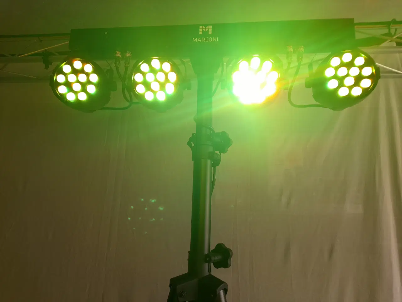 Billede 11 - Udlejning - MARCONI 144 LED RGBW - 4 X 48 LED.