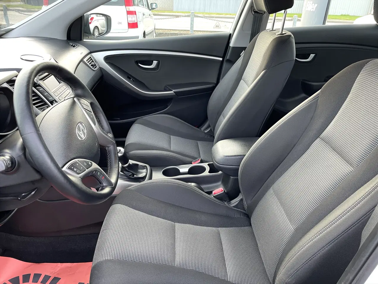 Billede 4 - Hyundai i30 AKTIV PLUS 1,6 CRDI 110 HK. 5D.