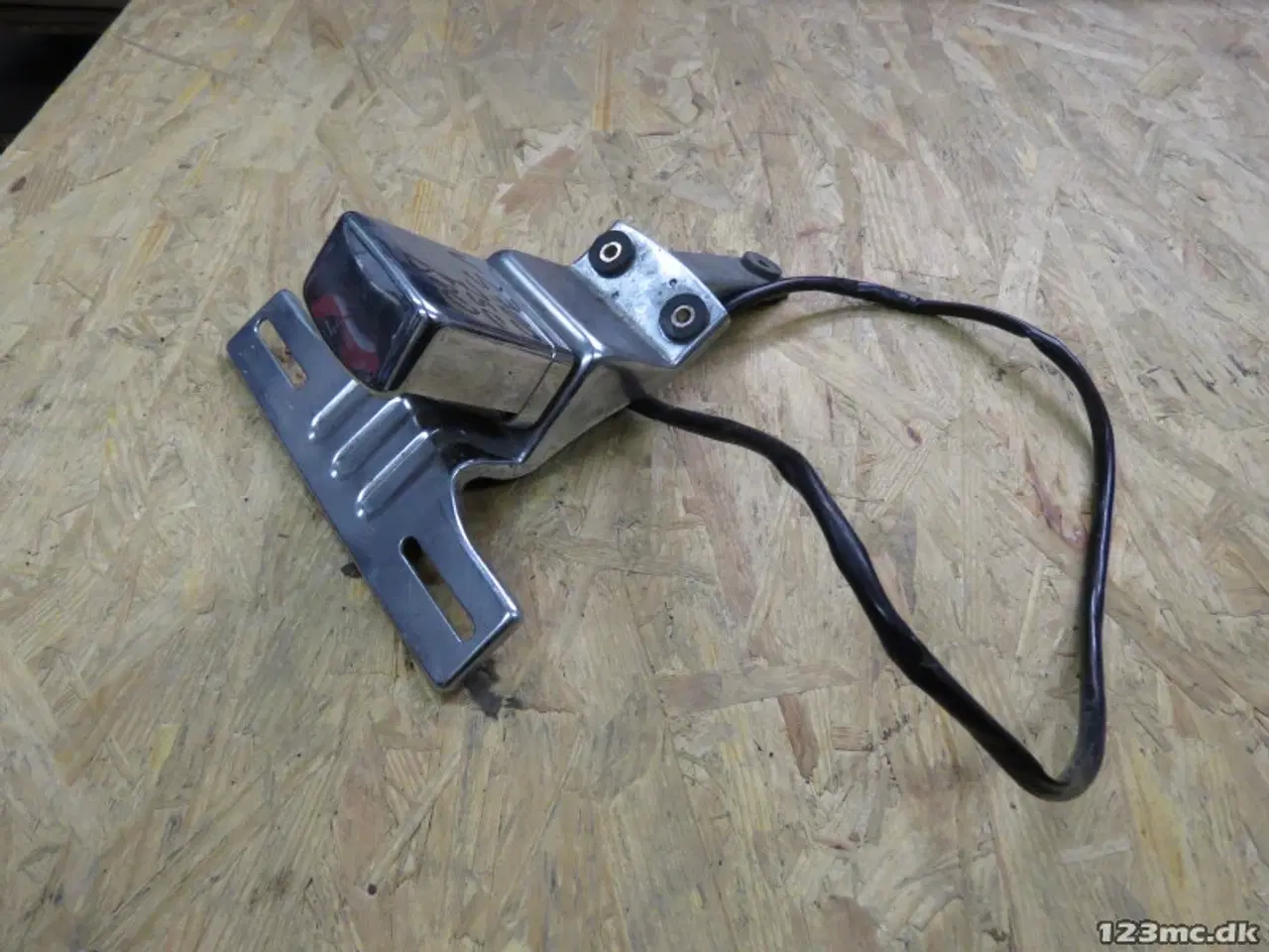 Billede 2 - Nummerpladeholder m lys, Suzuki VS 700/ 750/ 800