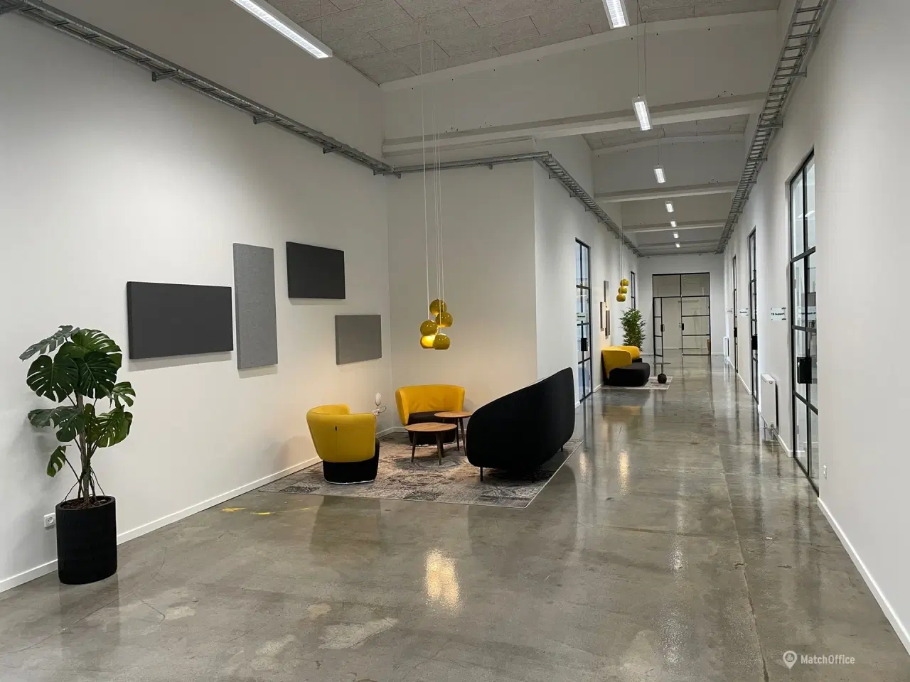 Billede 6 - Kontor i delvis åbent landskab. Fantastisk placering i bygningen.