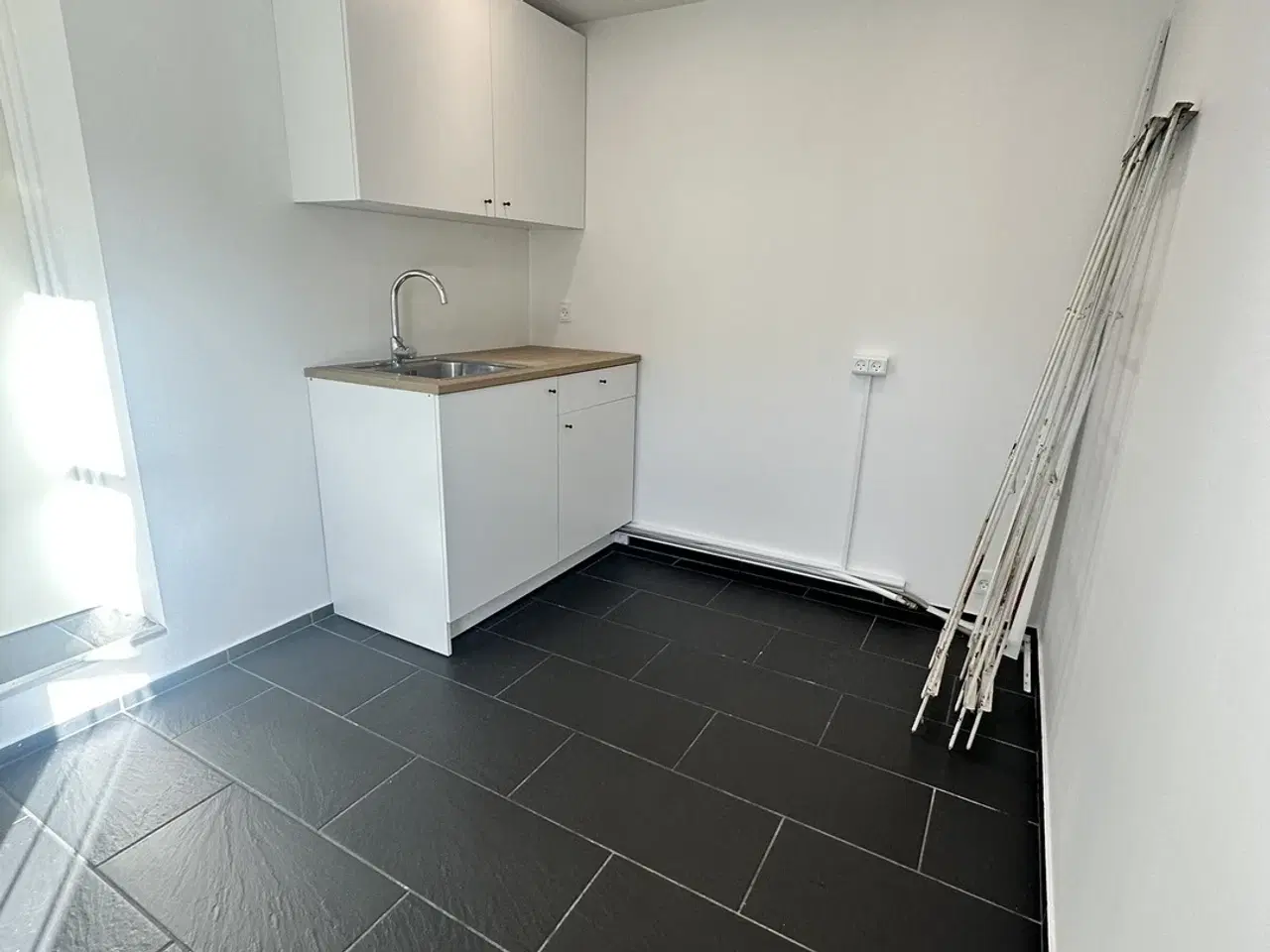 Billede 11 - Butik/kontorlokale til leje med leksible faciliteter.