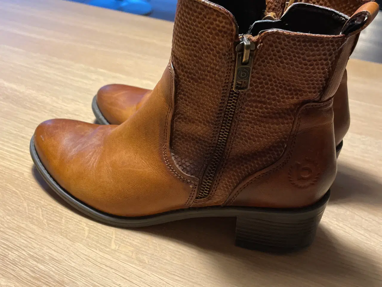 Billede 3 - Bugatti læderstøvler sælges.