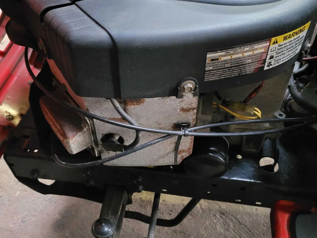 Billede 6 - Stor 48" Havetraktor Jonsered LT Automatic 19