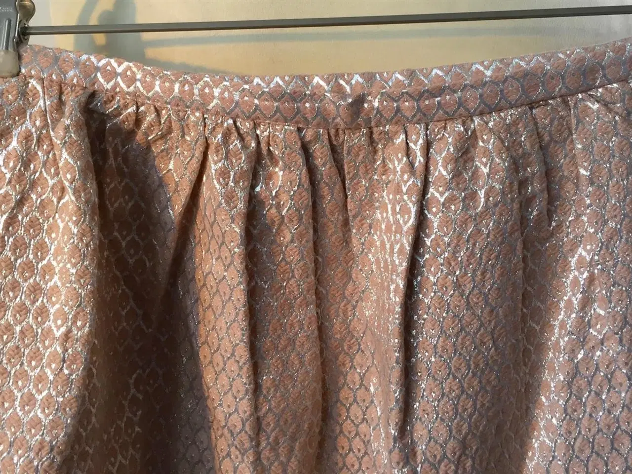 Billede 2 - Paul & Joe, flot nederdel, str 38