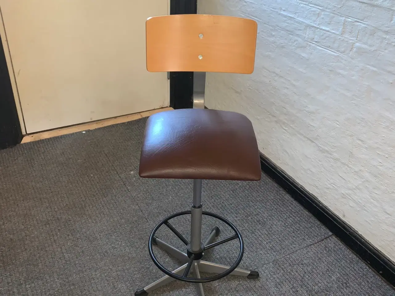 Billede 4 - Kontorstol / Skolestol / Børnestol, polstret