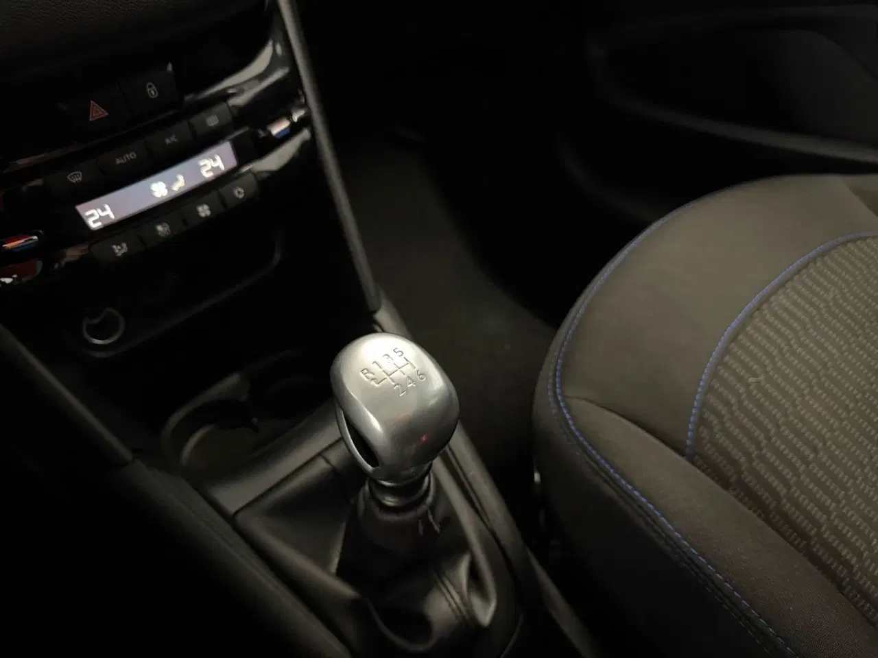 Billede 15 - Peugeot 208 1,5 BlueHDi Signature+ 100HK 5d