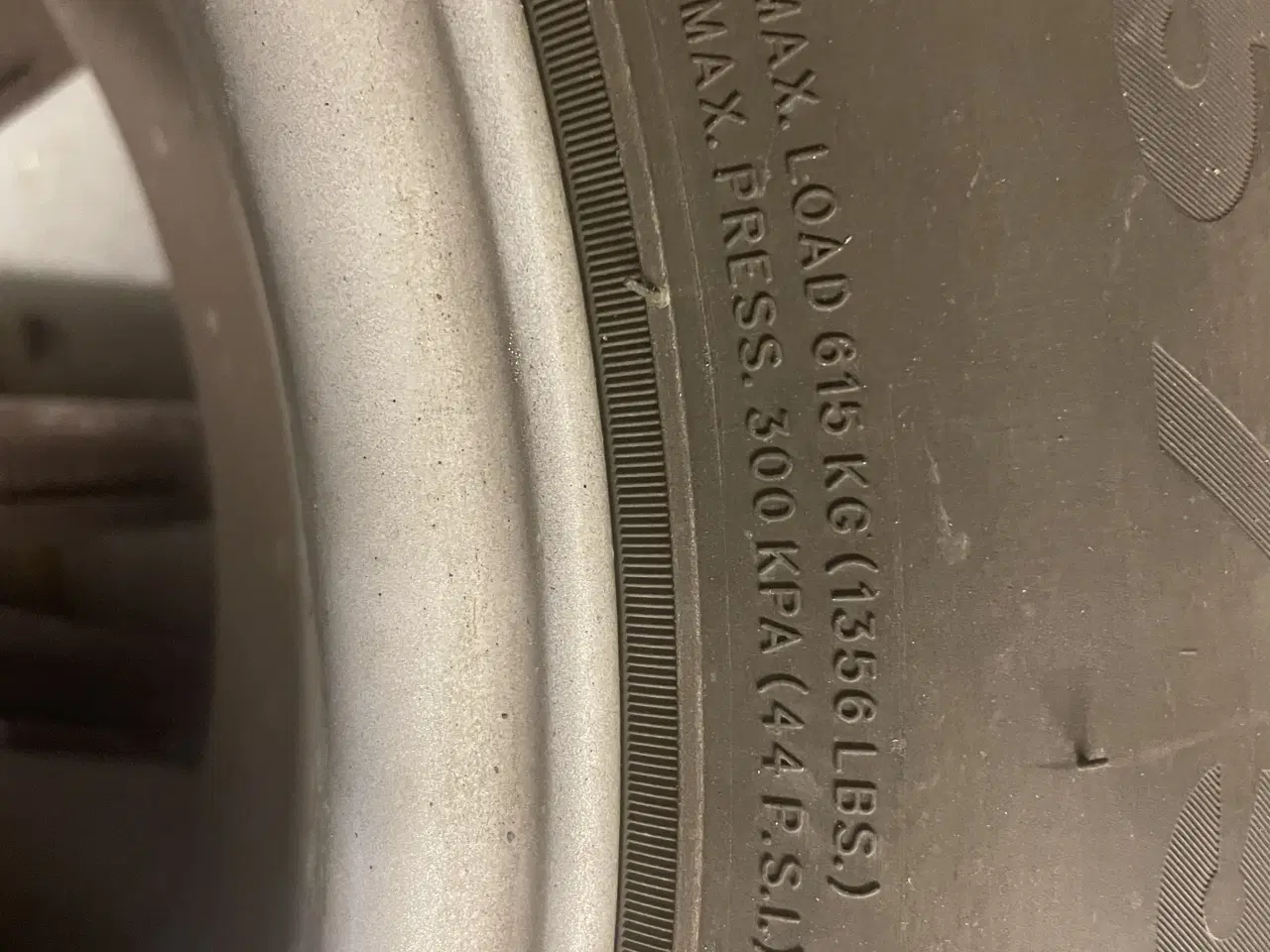 Billede 7 - 4 stk. Vinterdæk på 16" Alufælge