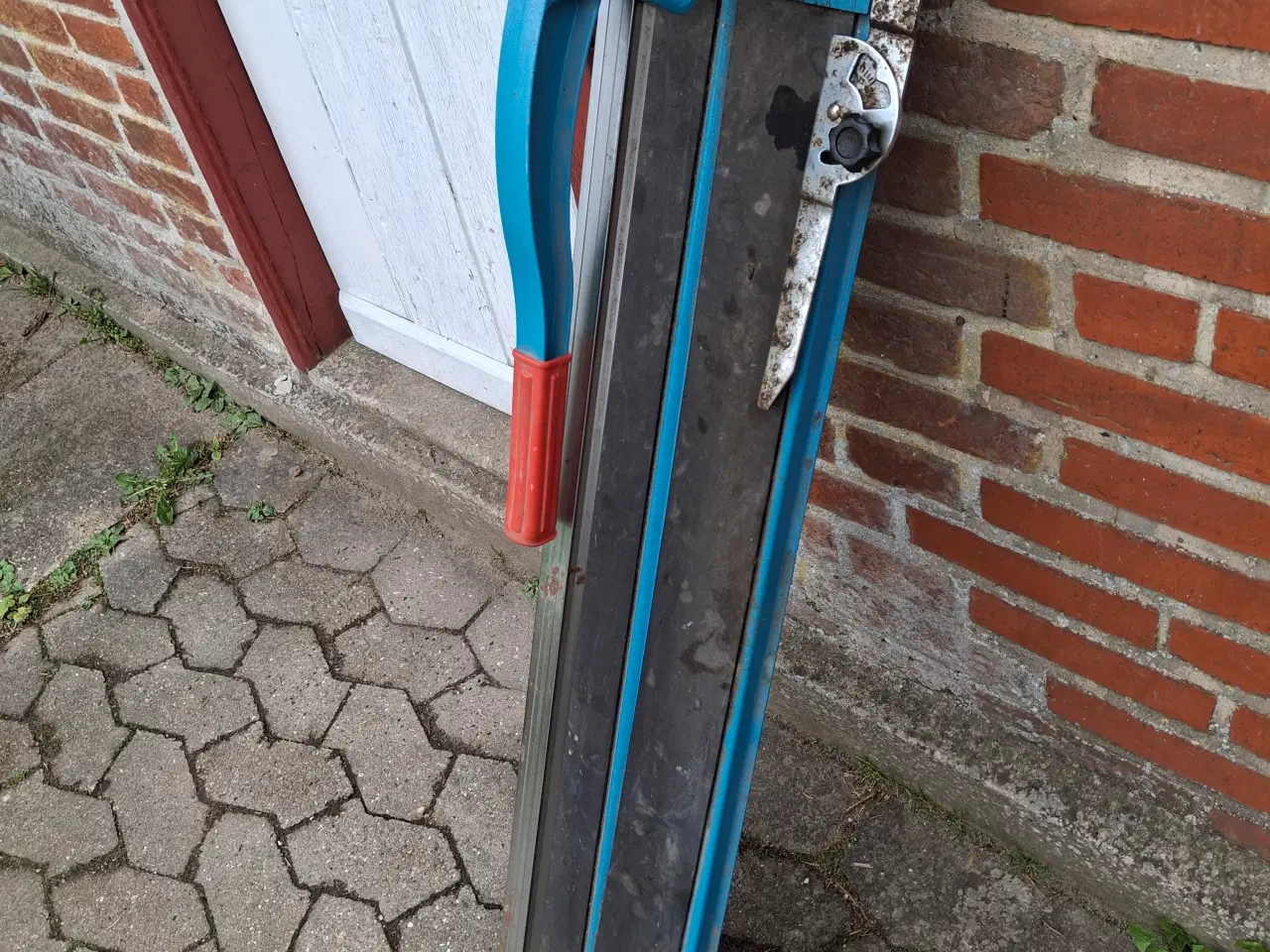 Billede 2 - Fliseskære som ny