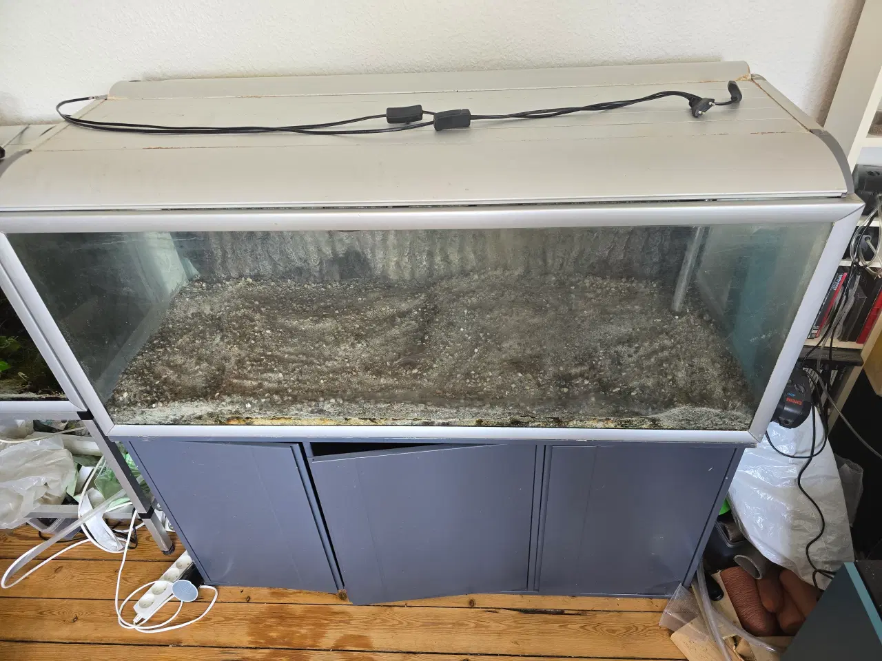 Billede 2 - 325 liters akvarie 