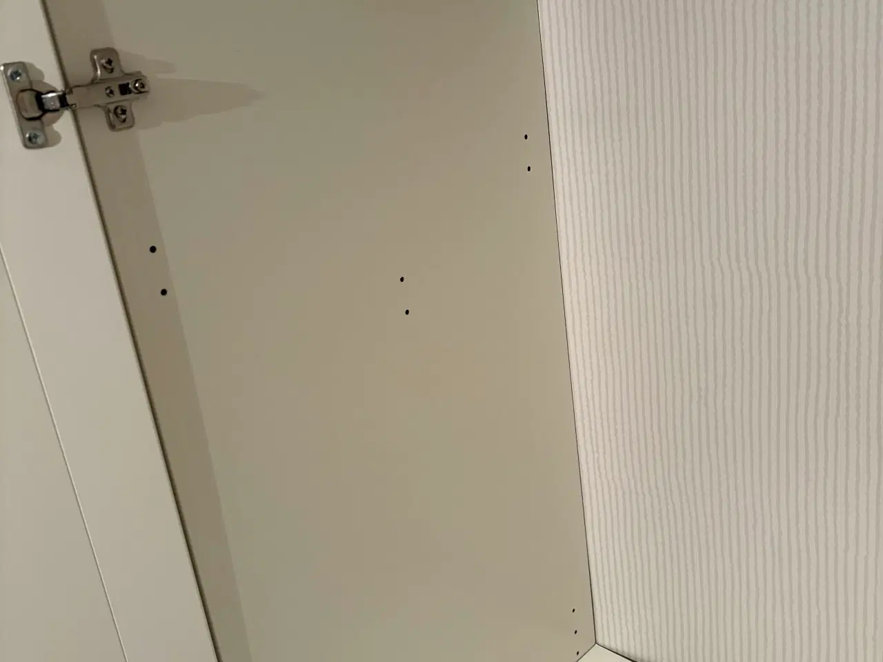 Billede 3 - Gratis tøjskab