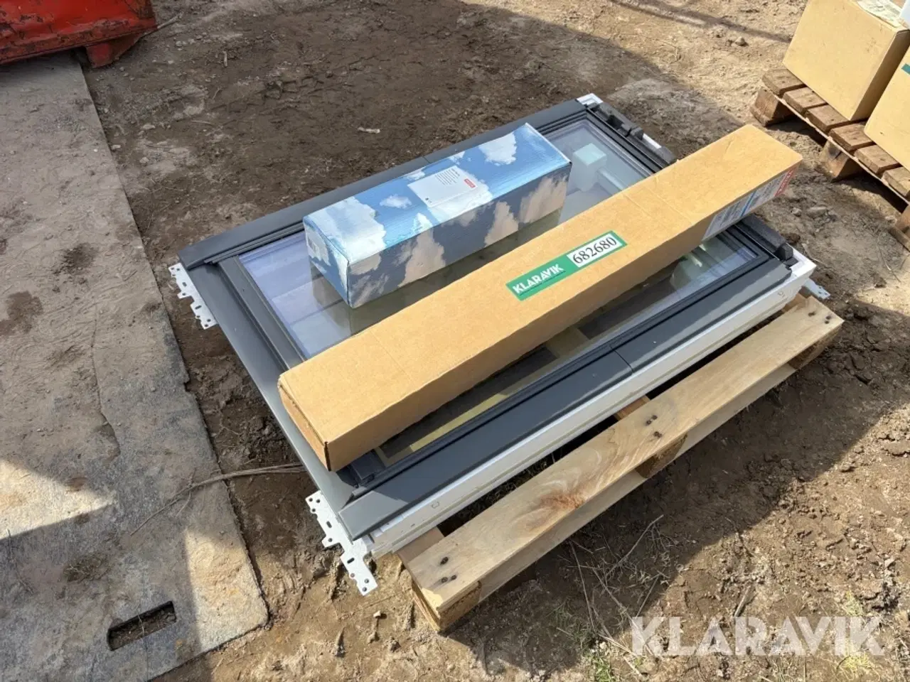 Billede 5 - Ovenlysvinduer (komplet) Velux Fuld åbning + 2 lysning med elmotor
