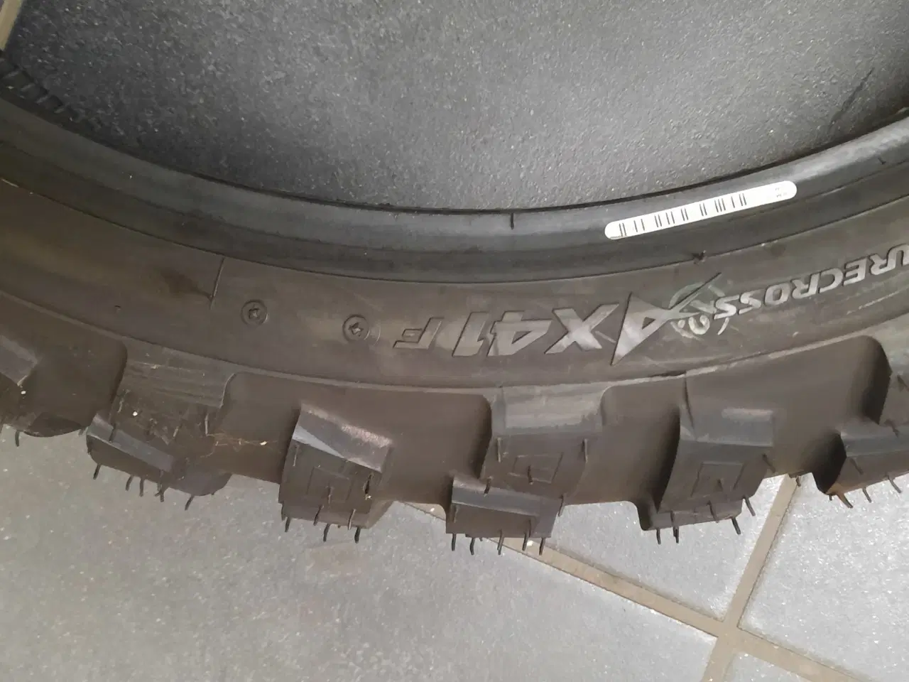 Billede 2 - 120/70-19 Bridgestone AX41