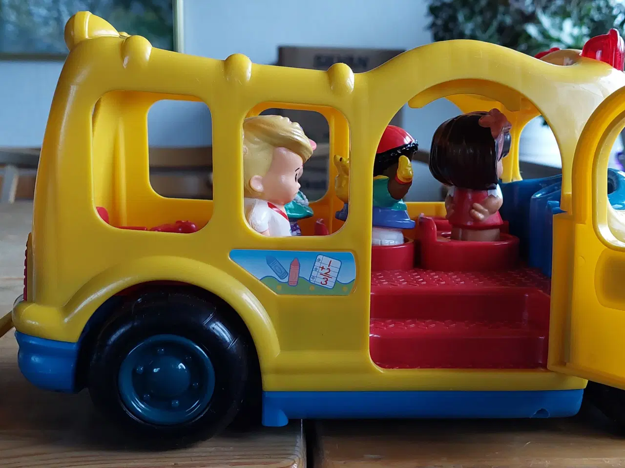 Billede 3 - Fisher-Price Little People figurer og skolebus