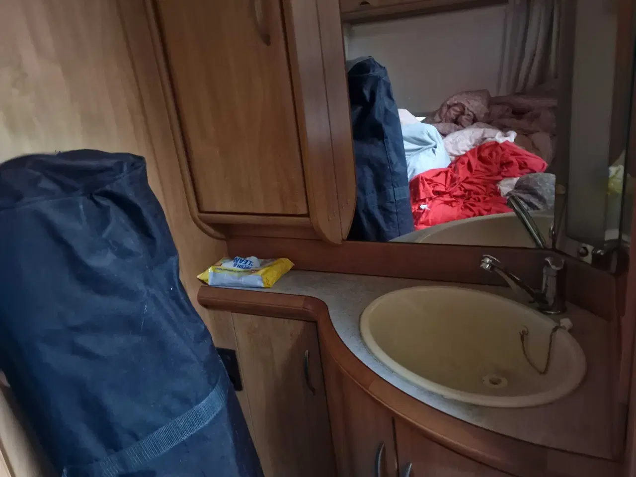 Billede 11 - Køjevogn med fransk seng og sidde gruppe