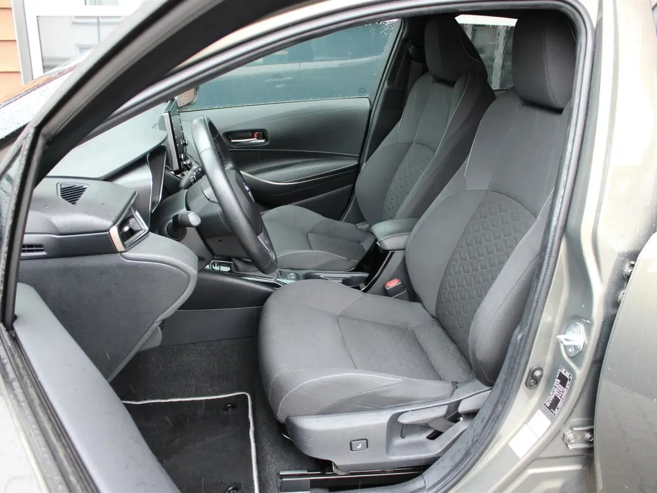 Billede 2 - Toyota Corolla 1,8 Hybrid H3 Premium E-CVT 122HK 5d Trinl. Gear