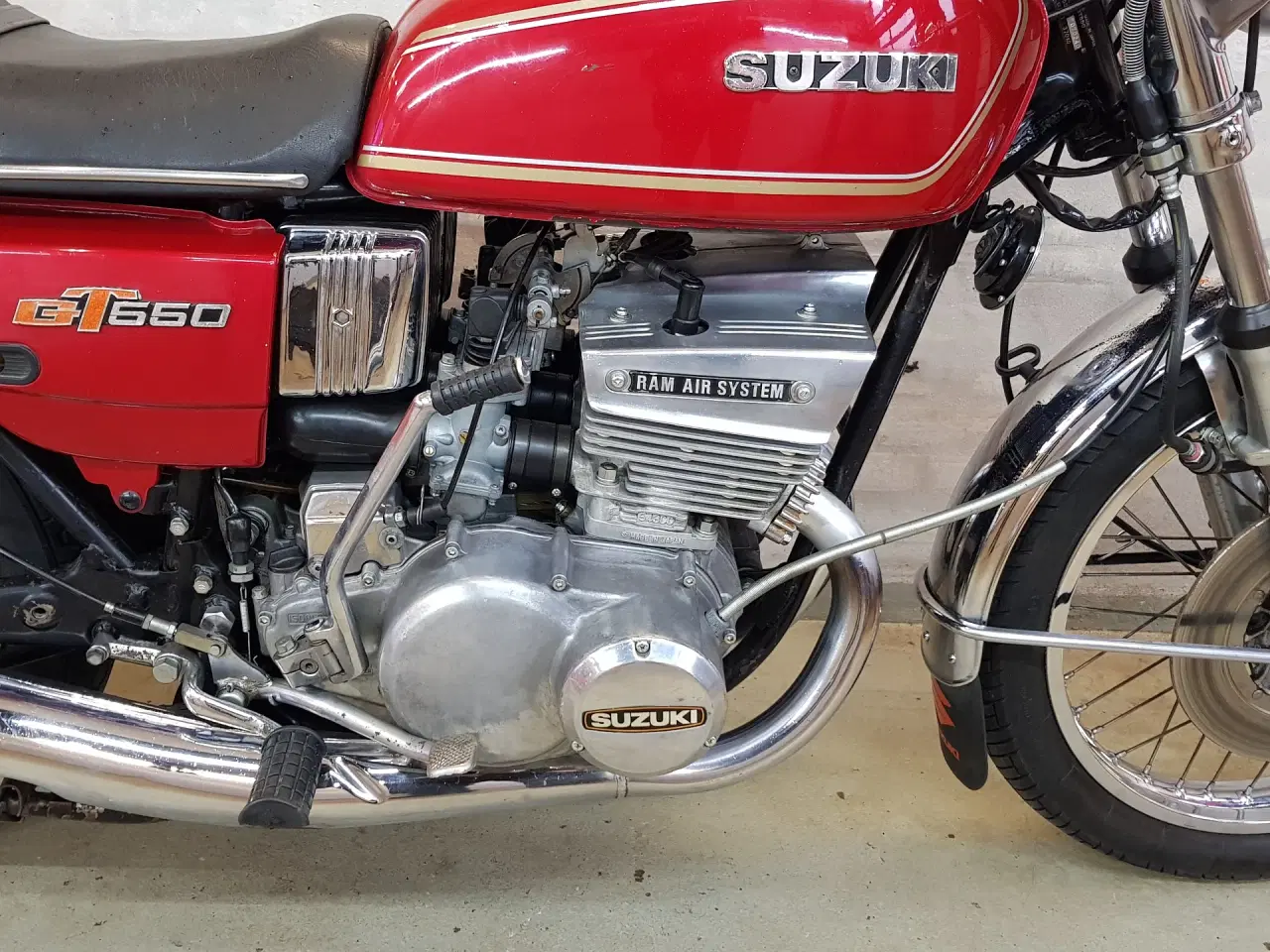 Billede 4 - Suzuki GT 550 3 Cyl 2 takt