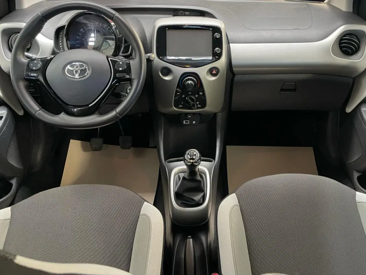 Billede 11 - Toyota Aygo 1,0 VVT-i x-wave Sky