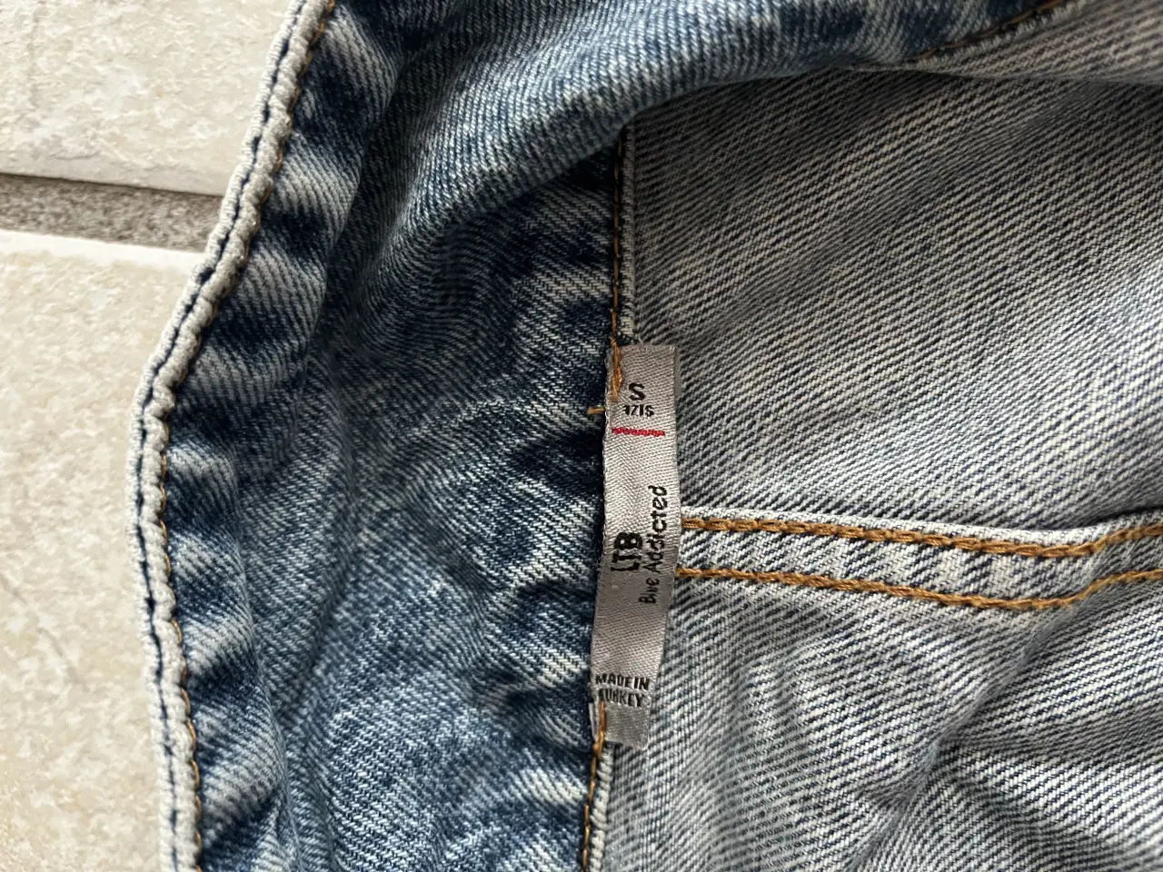 Billede 2 - Cowboyjakke med broderier