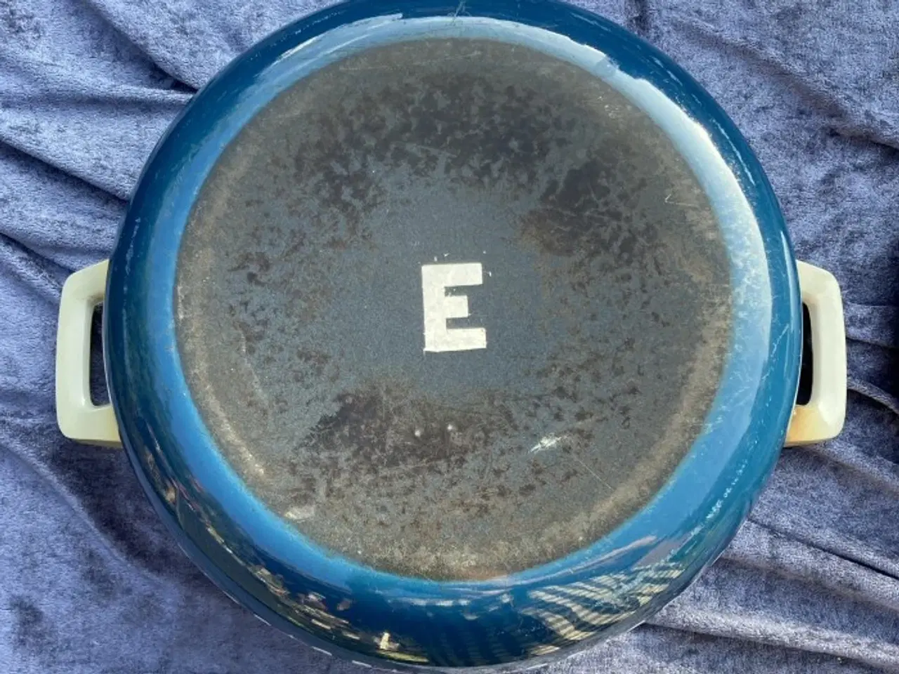 Billede 4 - Gryde – emalje – 25 cm diameter foroven 