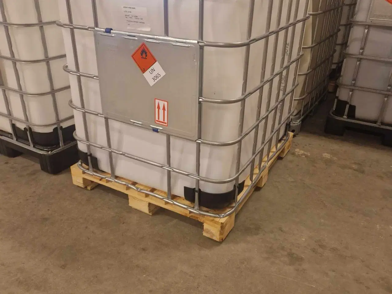 Billede 2 - Palletank/Regnvandstank/ Ren og Pæn