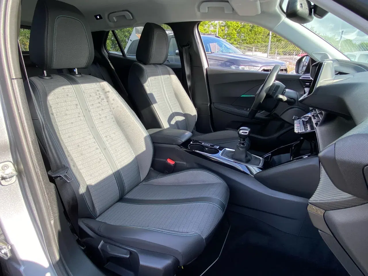 Billede 6 - Peugeot 2008 1,2 PureTech Allure Pack 130HK 5d