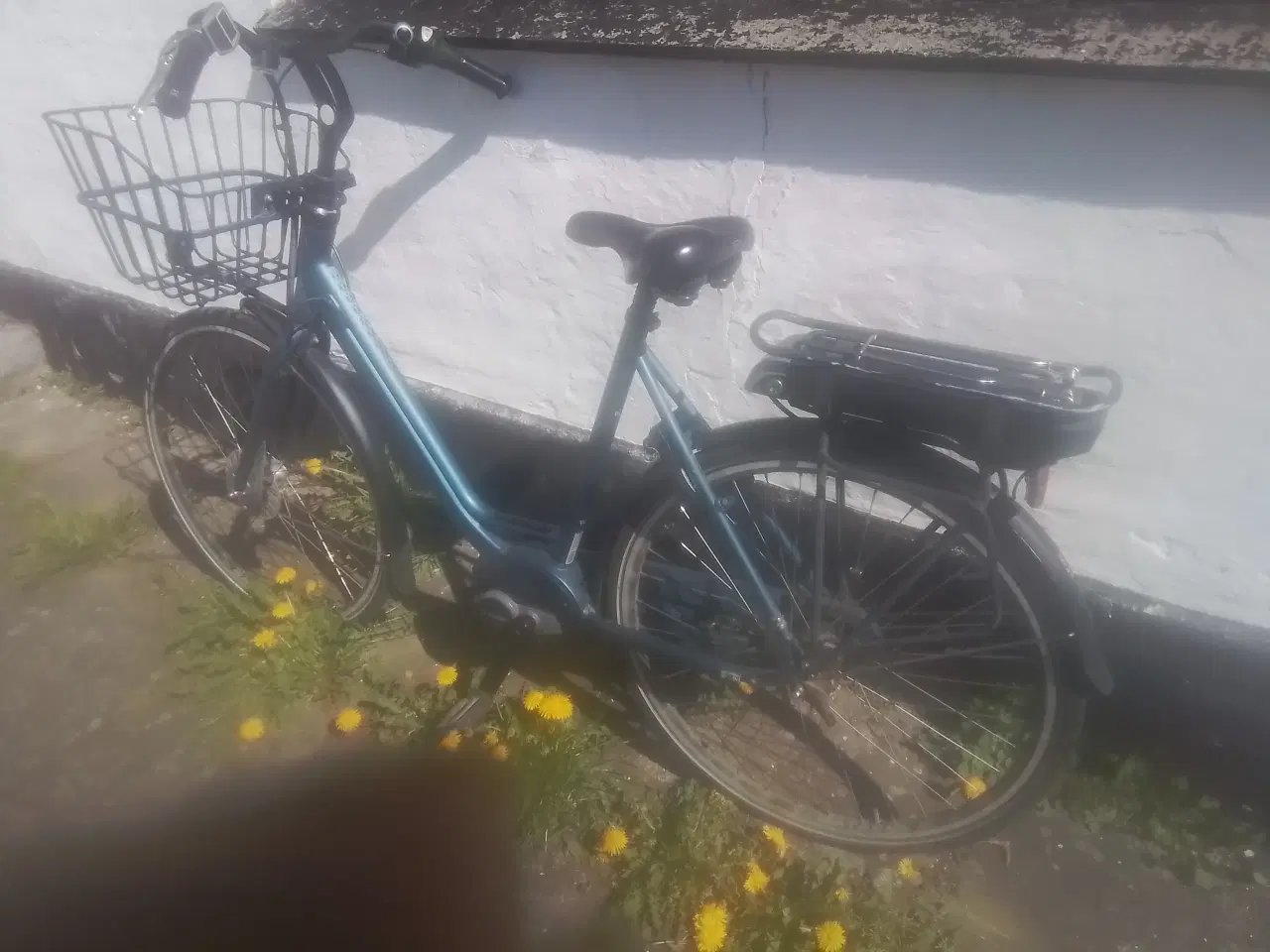Billede 1 - El cykel, halvbrugt, kæden skal sættes på plads.