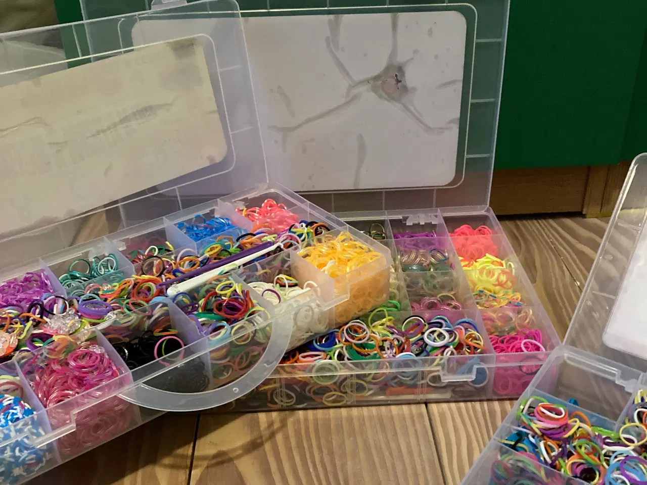 Billede 8 - Loombands pakke med væv og bog mm.