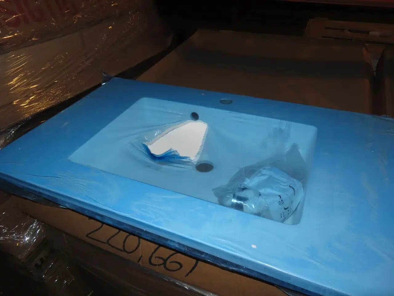 Billede 2 - 5 stk håndvaske og 6 kasser møbelhjul